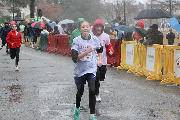Finish5Mile_1339