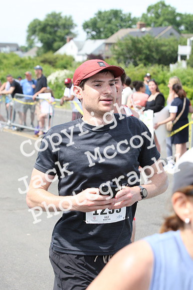 FinishHalf_2078