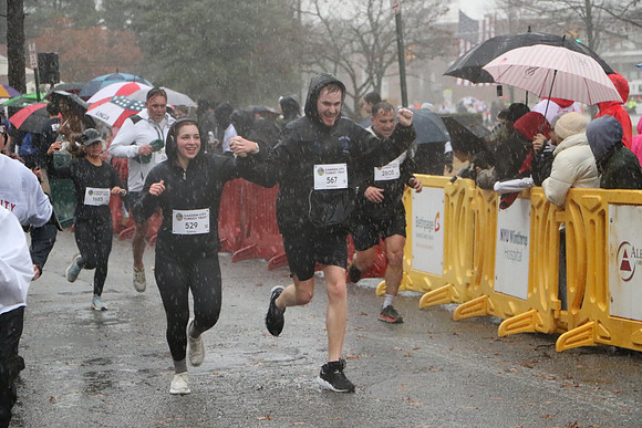 Finish5Mile_1208