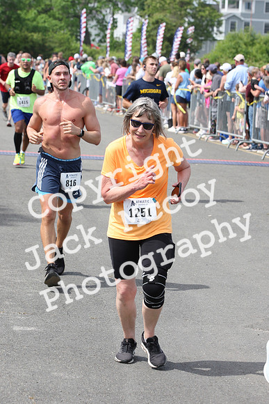 FinishHalf_1674