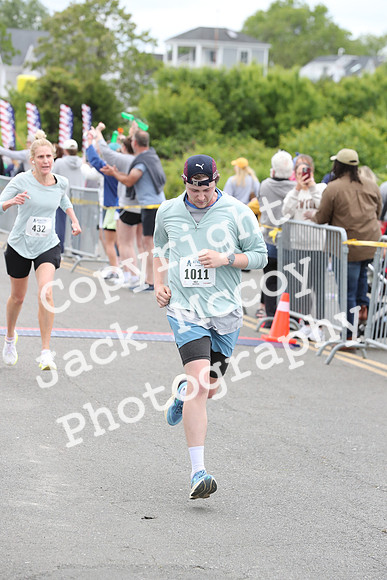 FinishHalf_2425
