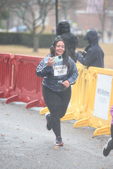 FinishFunRun_0560