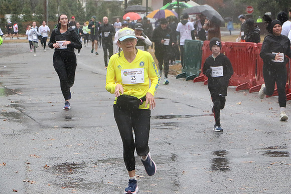 Finish5Mile_1555