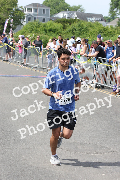 FinishHalf_2071