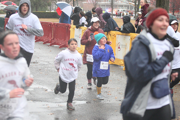FinishFunRun_0354