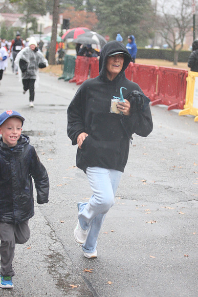 FinishFunRun_0562