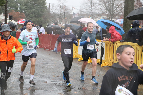 Finish5Mile_1091