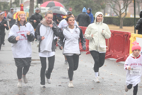 FinishFunRun_0574