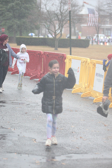 FinishFunRun_0750