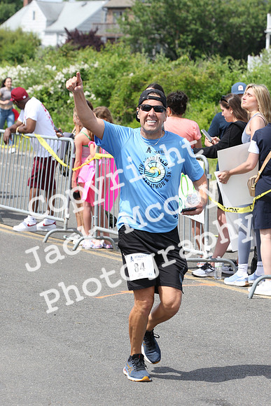 FinishHalf_2073