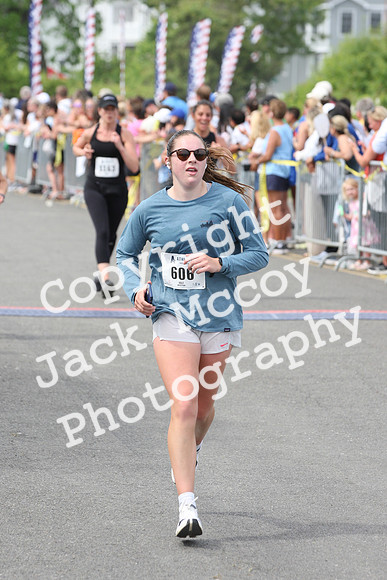 FinishHalf_0900