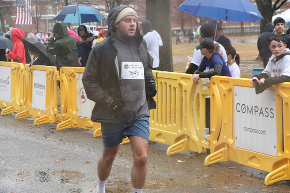 Finish5Mile_1498