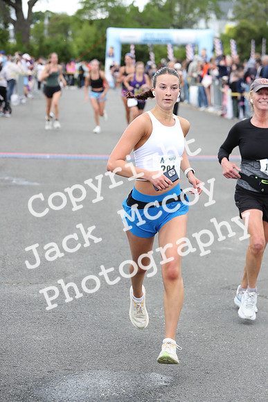 FinishHalf_1807