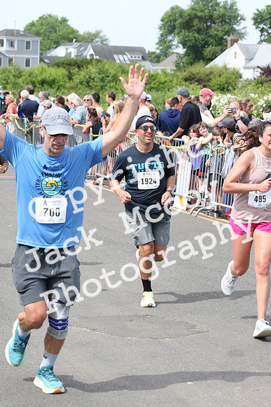 FinishHalf_0674