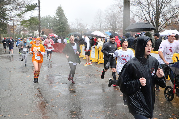 Finish5Mile_1059