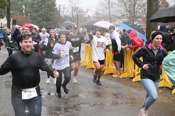 Finish5Mile_1050