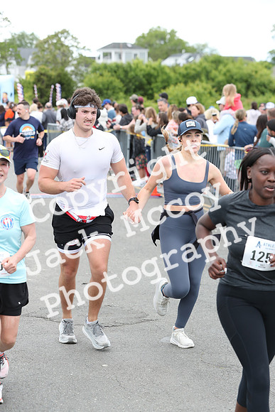 FinishHalf_2203