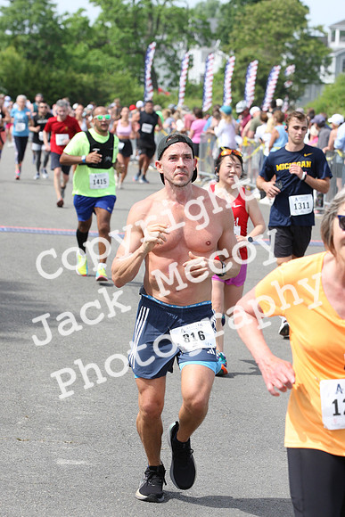 FinishHalf_1675