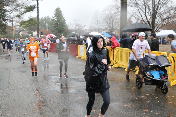Finish5Mile_1058