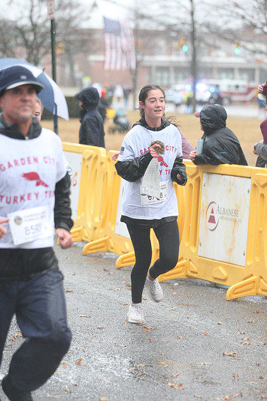 FinishFunRun_0143