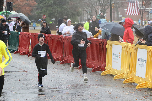 Finish5Mile_1556