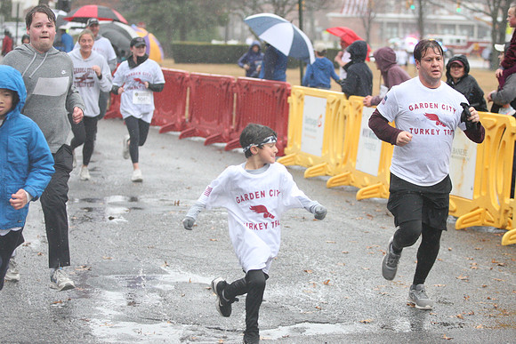 FinishFunRun_0250