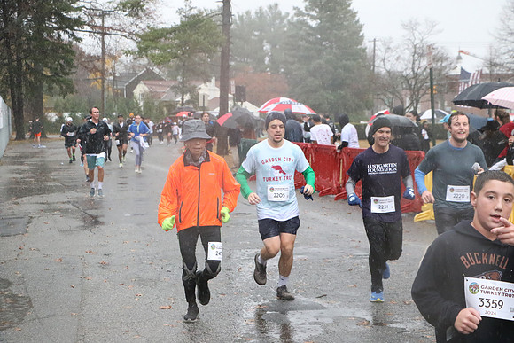 Finish5Mile_1089