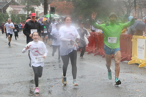 Finish5Mile_1565