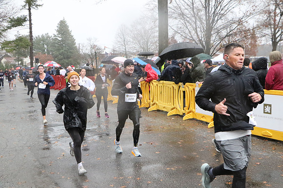 Finish5Mile_1077