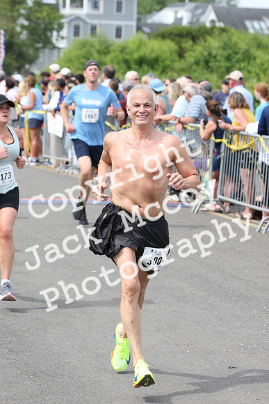 FinishHalf_0795