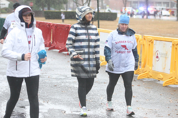 FinishFunRun_0832