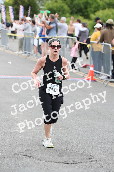 FinishHalf_2411