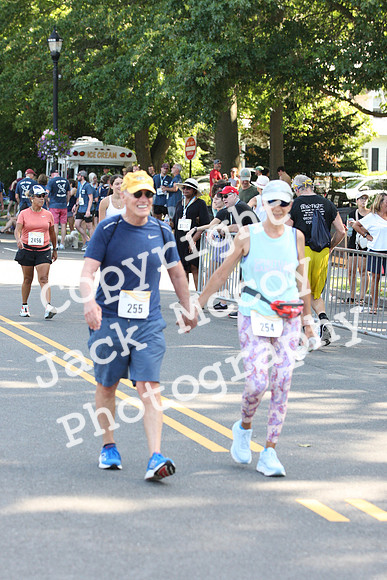 Finish_2566