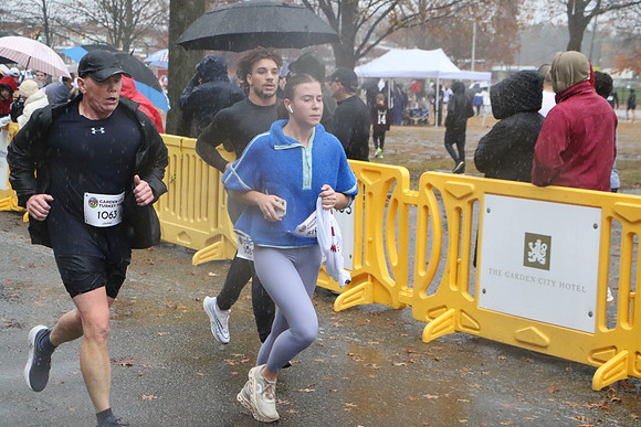 Finish5Mile_1099