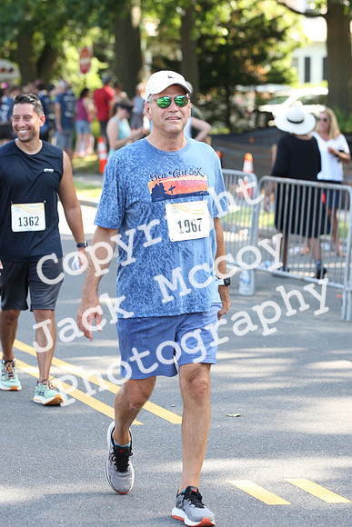 Finish_2557