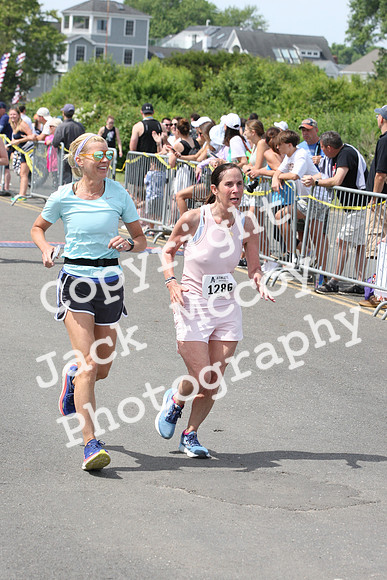 FinishHalf_2097