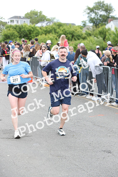 FinishHalf_2204