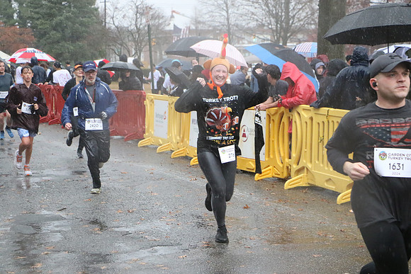 Finish5Mile_1081