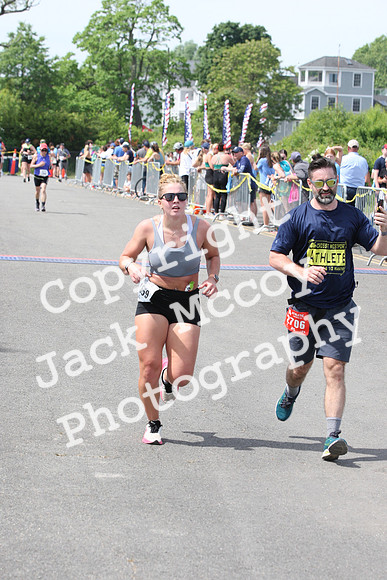 FinishHalf_2046