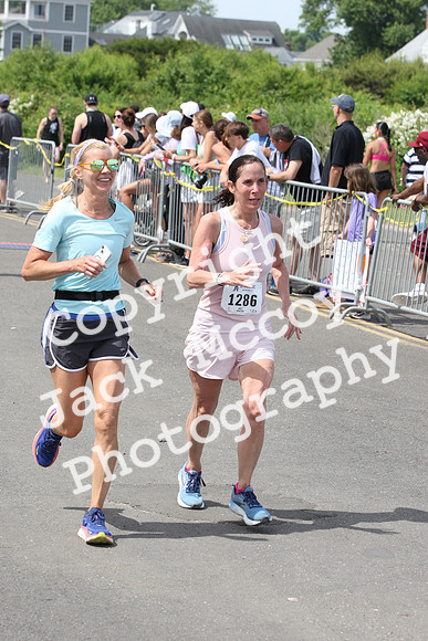 FinishHalf_2098