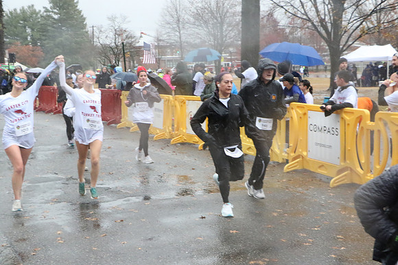 Finish5Mile_1490