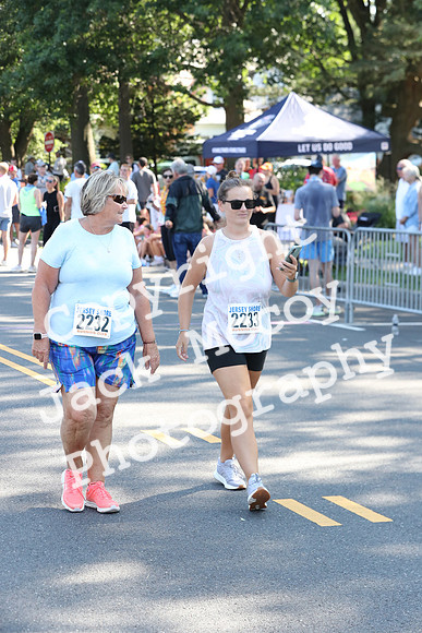 Finish_2557