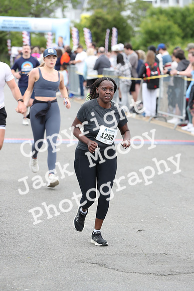 FinishHalf_2200