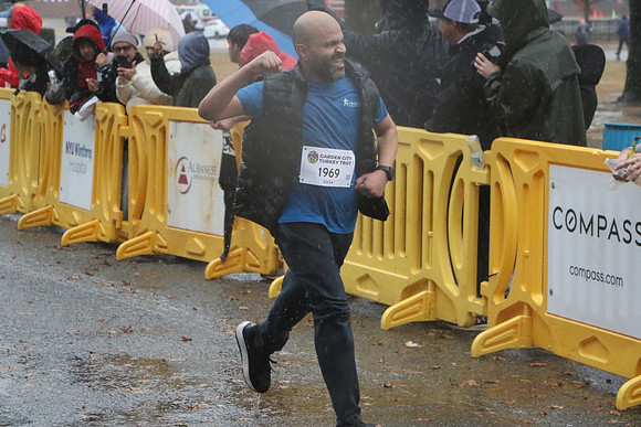 Finish5Mile_1277