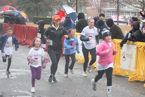 FinishFunRun_0430
