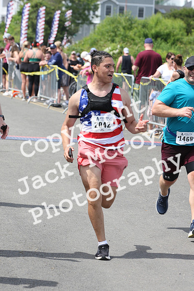 FinishHalf_2076