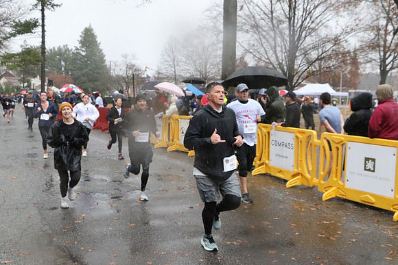 Finish5Mile_1075
