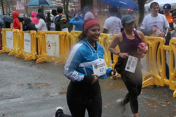 Finish5Mile_1572